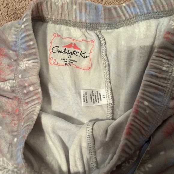 NWT women’s pj pants - Picture 2 of 3